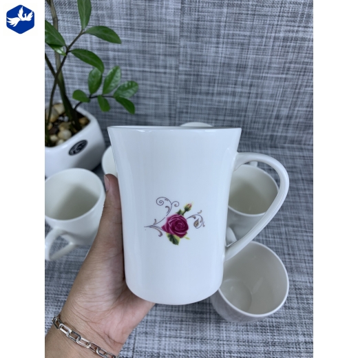 ly kiểu dáng loe hoa văn hoa hồng đẹp - 001