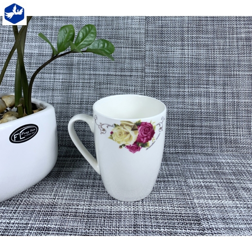 ly sứ nhọn hoa văn hoa hồng đẹp - 001